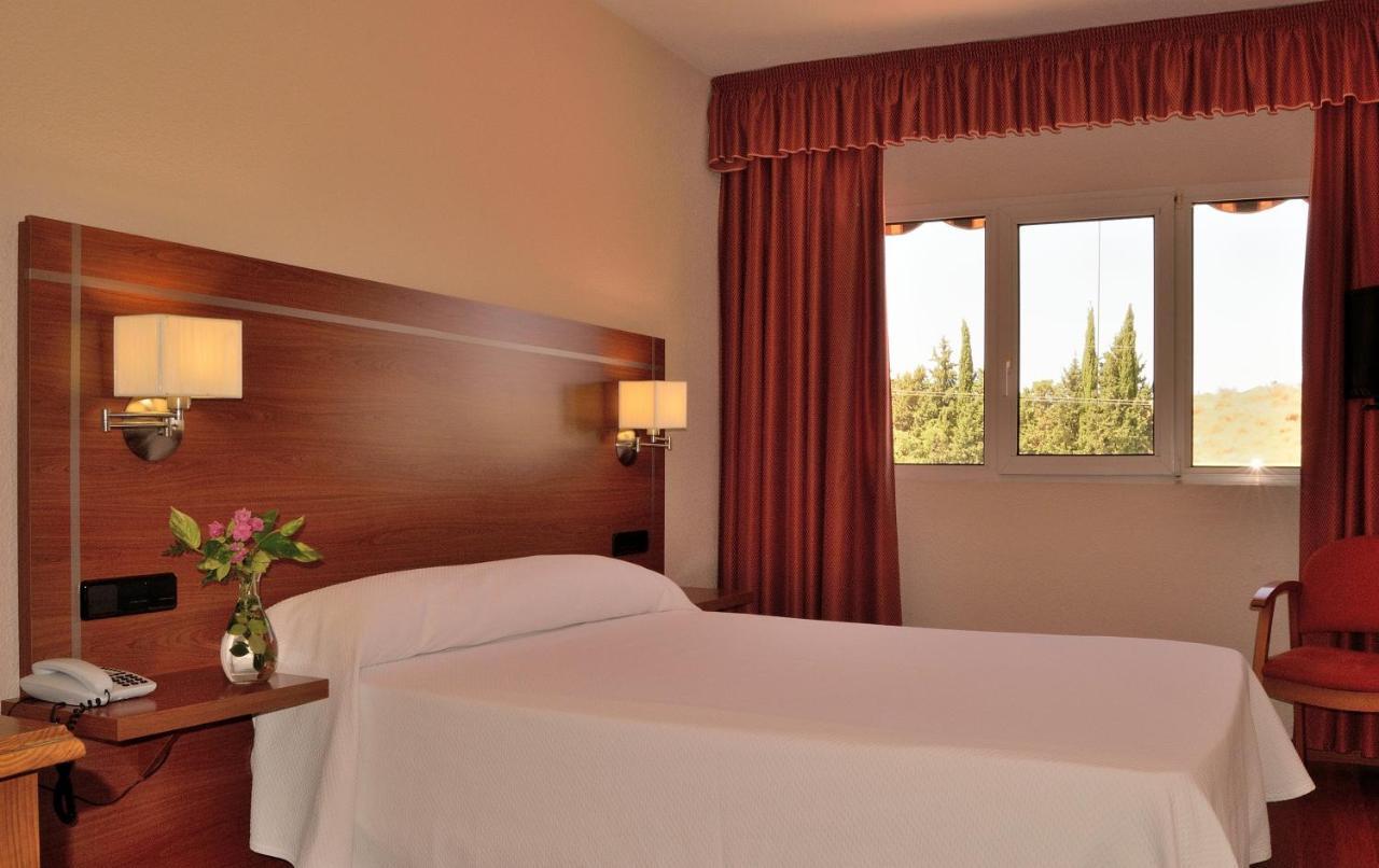 Hotel Mari Carmen Гвадикс Экстерьер фото