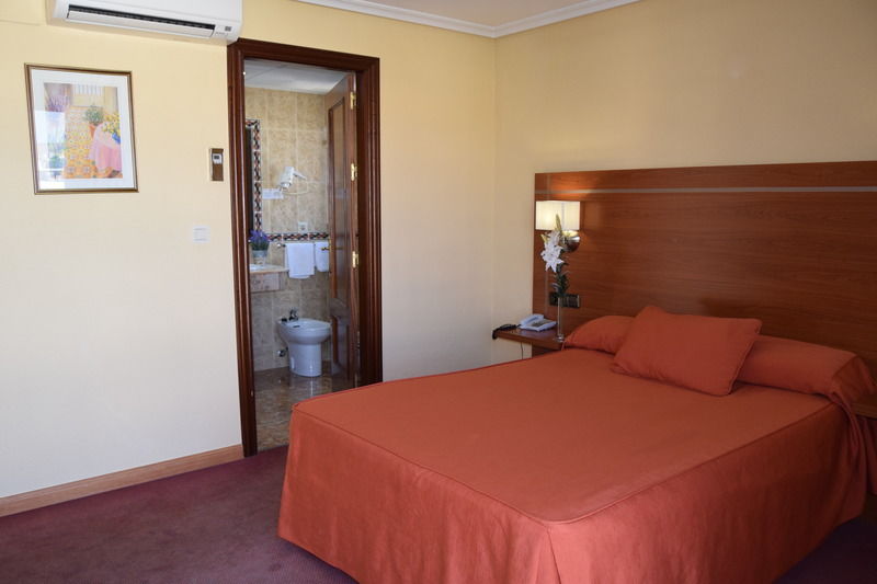 Hotel Mari Carmen Гвадикс Экстерьер фото