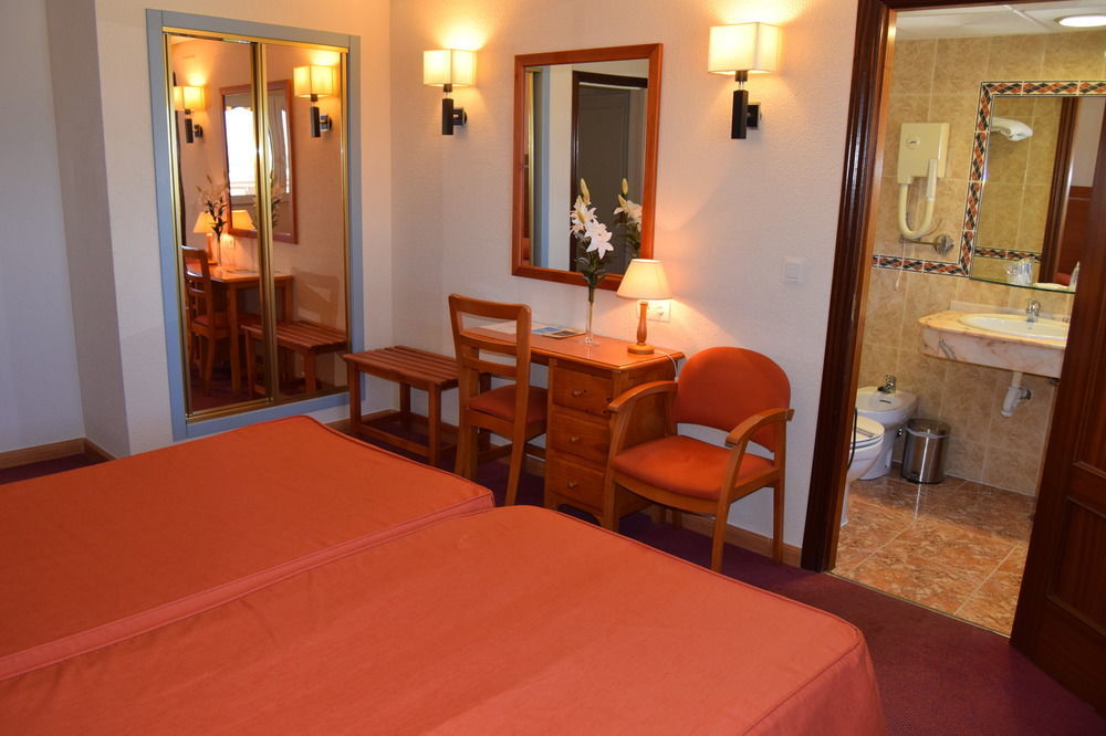 Hotel Mari Carmen Гвадикс Экстерьер фото