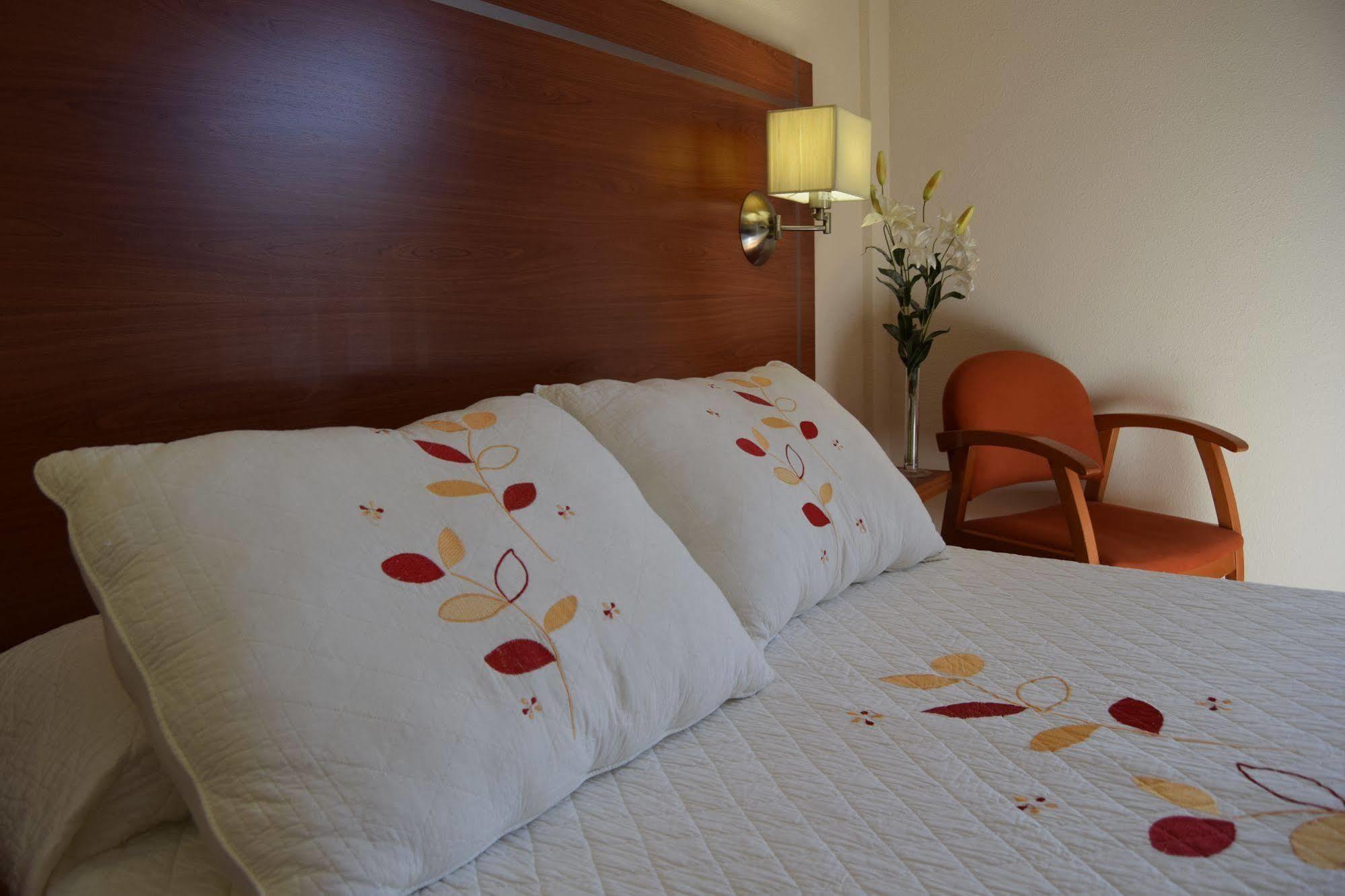 Hotel Mari Carmen Гвадикс Экстерьер фото