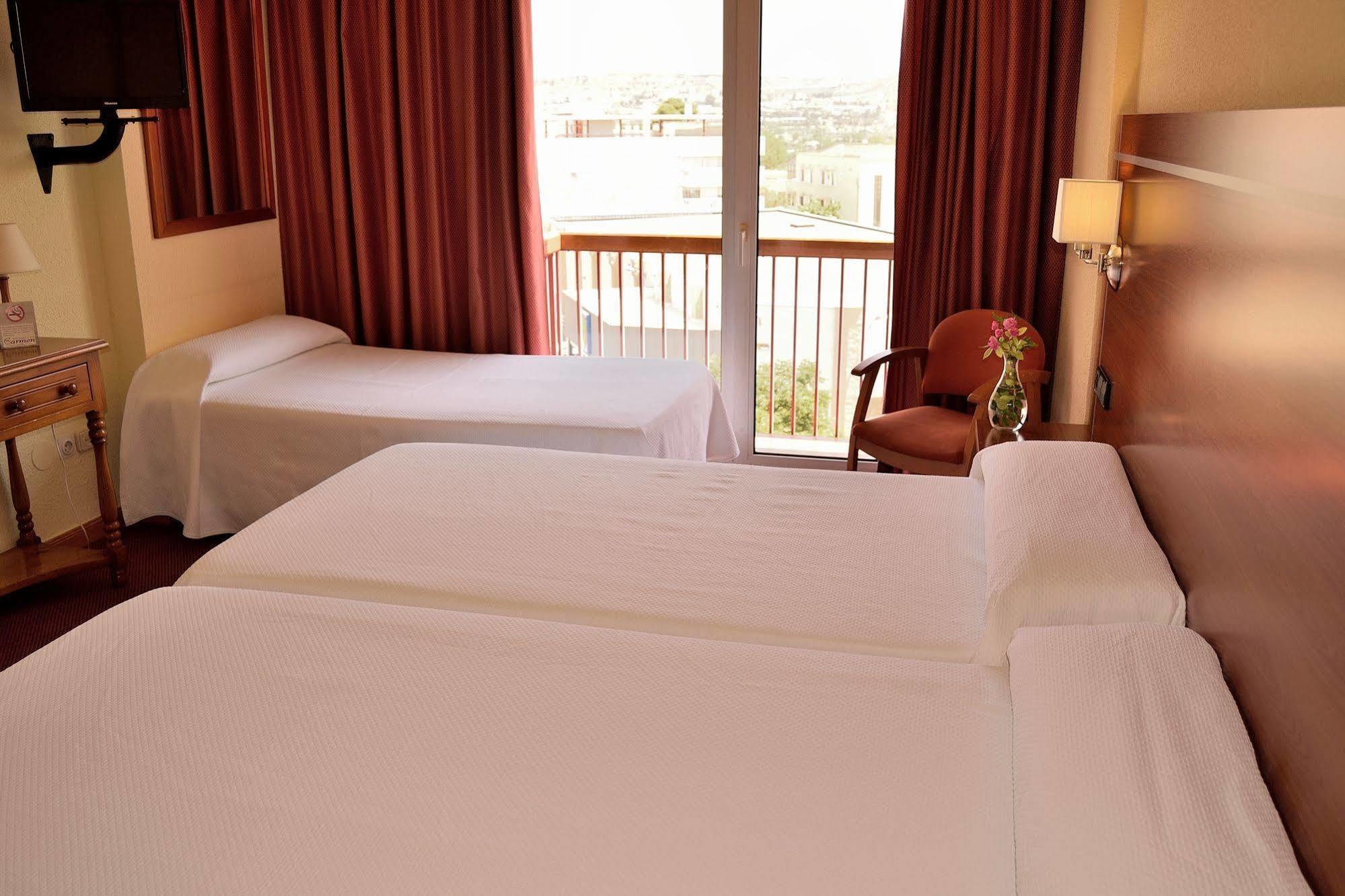 Hotel Mari Carmen Гвадикс Экстерьер фото